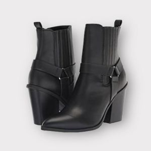 New In The Box Dolce Vita Womens Boots 2 Diff Sizes 6 & 6.5